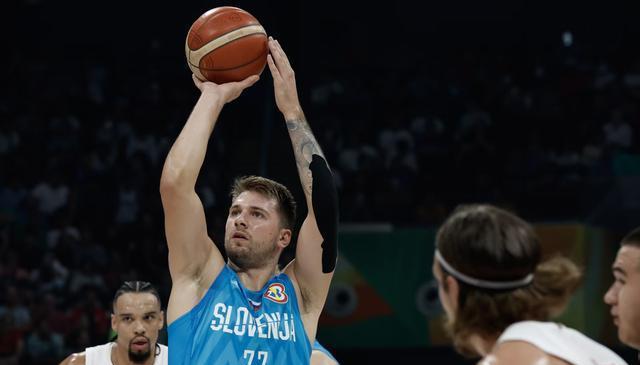 热身赛险受, 在国家队和, 为了扶正东 热身赛险受, 在国家队和, 为了扶正东